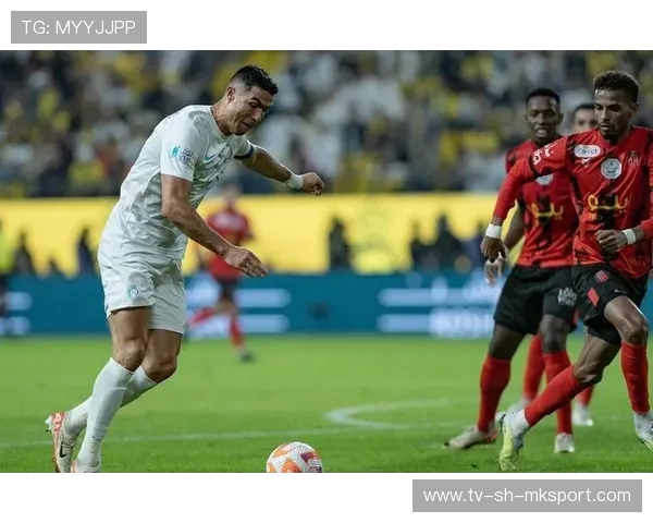 巴黎寻C罗式商业+竞技双核:开启足球王国的新篇章